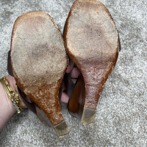 Louis Vuitton Criss Cross Wedge Sandals - Picture 6 of 8